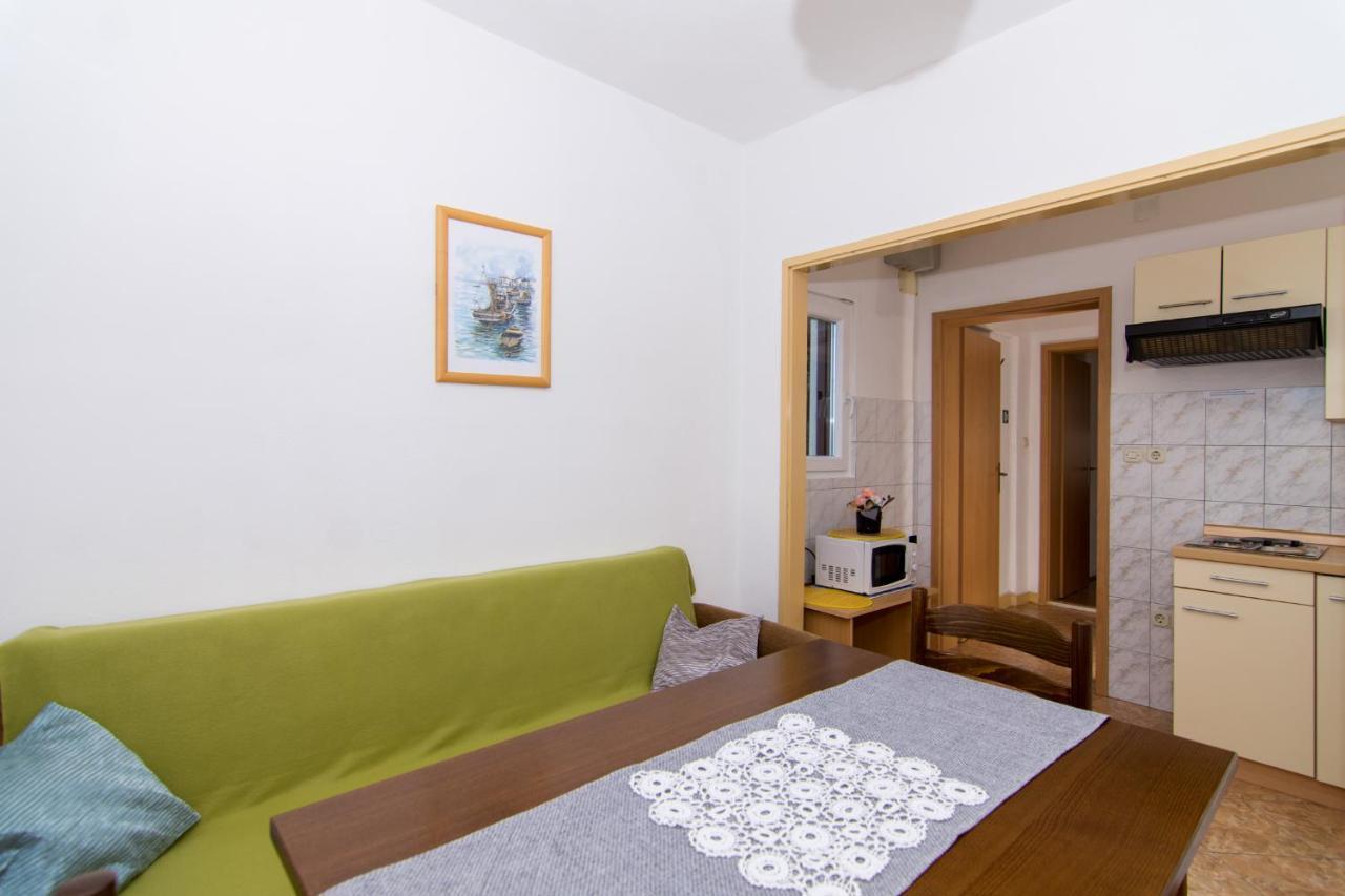 Holidays Apartments Slanada With Terrace And Sea View, Near The Beach & Town Trogir, Free Parking, Quiet Place On Peninsula Ciovo Exteriör bild