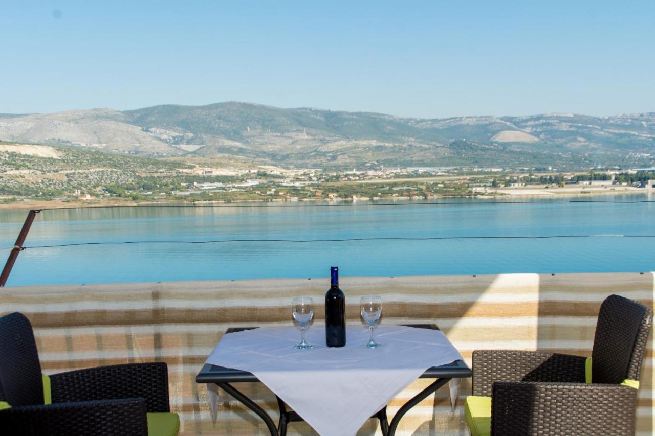 Holidays Apartments Slanada With Terrace And Sea View, Near The Beach & Town Trogir, Free Parking, Quiet Place On Peninsula Ciovo Exteriör bild